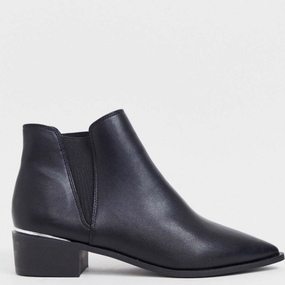 London Rebel Black Ankle boots